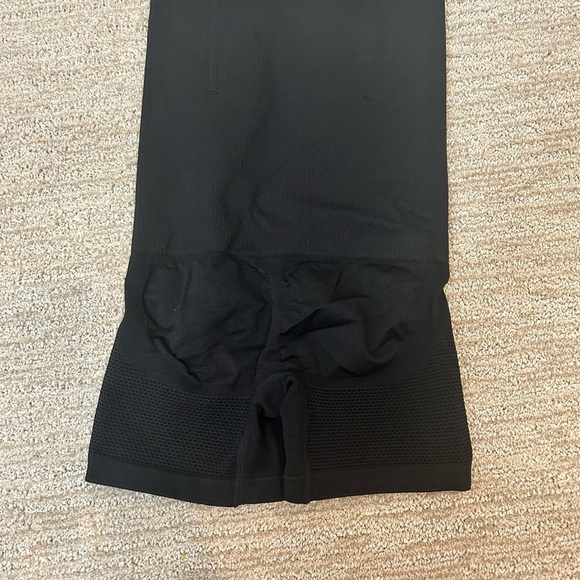 Robert Matthew Shapewear Brilliance High Waisted Mid-Thigh Shorts, XXL 14-16 - Picture 2 of 8